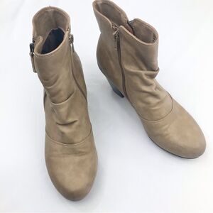 Rialto CARLISLE Tan Zip Closure Scrunched Ankle Boots